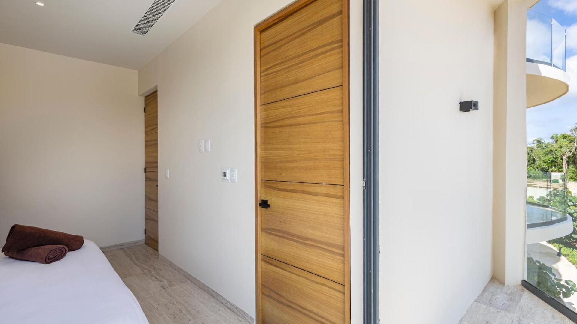 Mistiq Apartment *