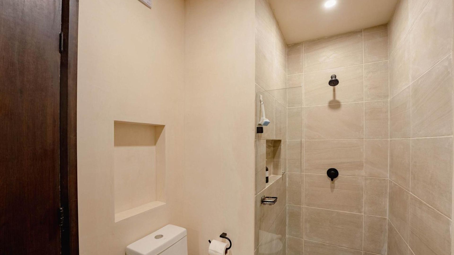 Talulah Living 3br - Private & Shared Pool *