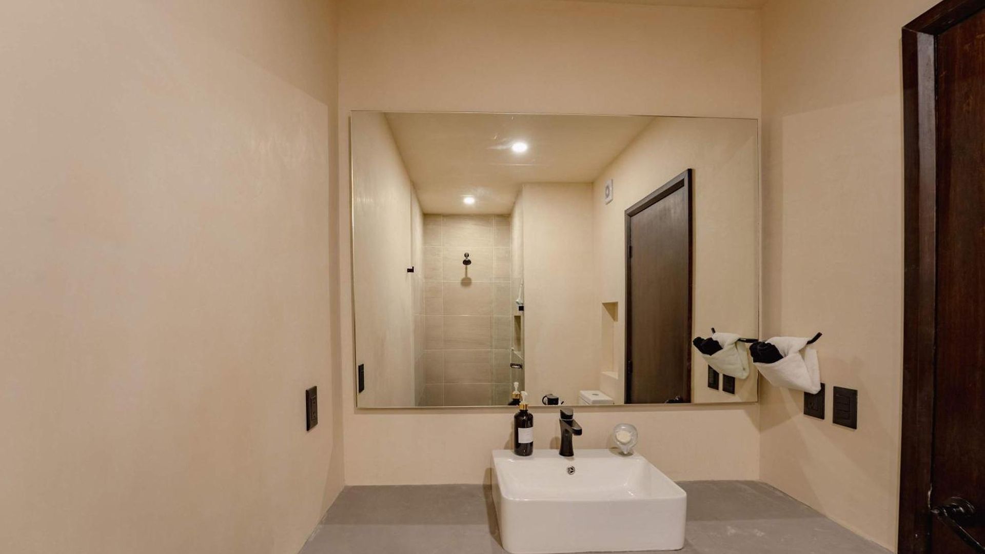 Apartment Talulah Living 3br - Private & Shared Pool