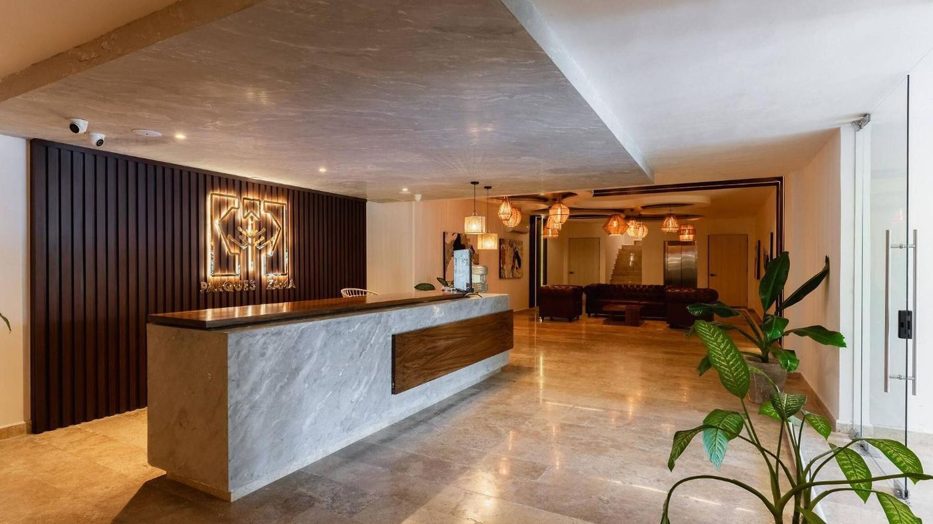 Modern And Bright Rooftop Pools Gym Cowork Apartment *