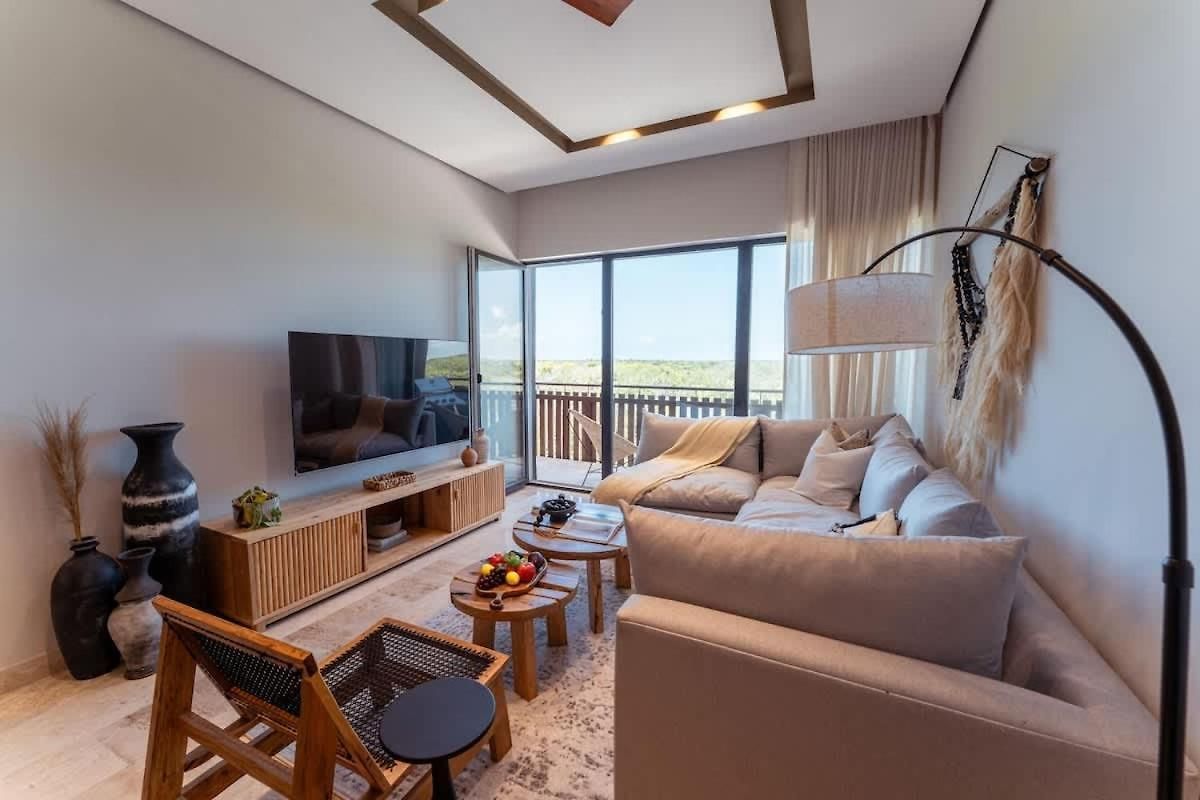 Amira - Stylish Penthouse With Rooftop Pool & Sea Horizon