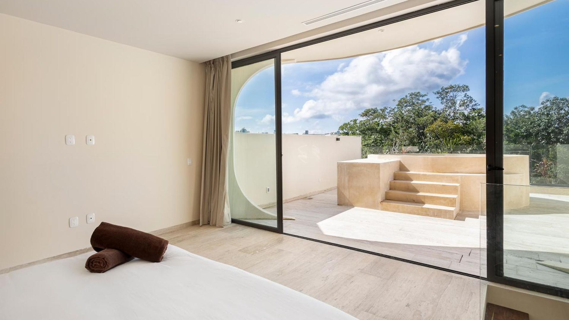 Mistiq * Tulum