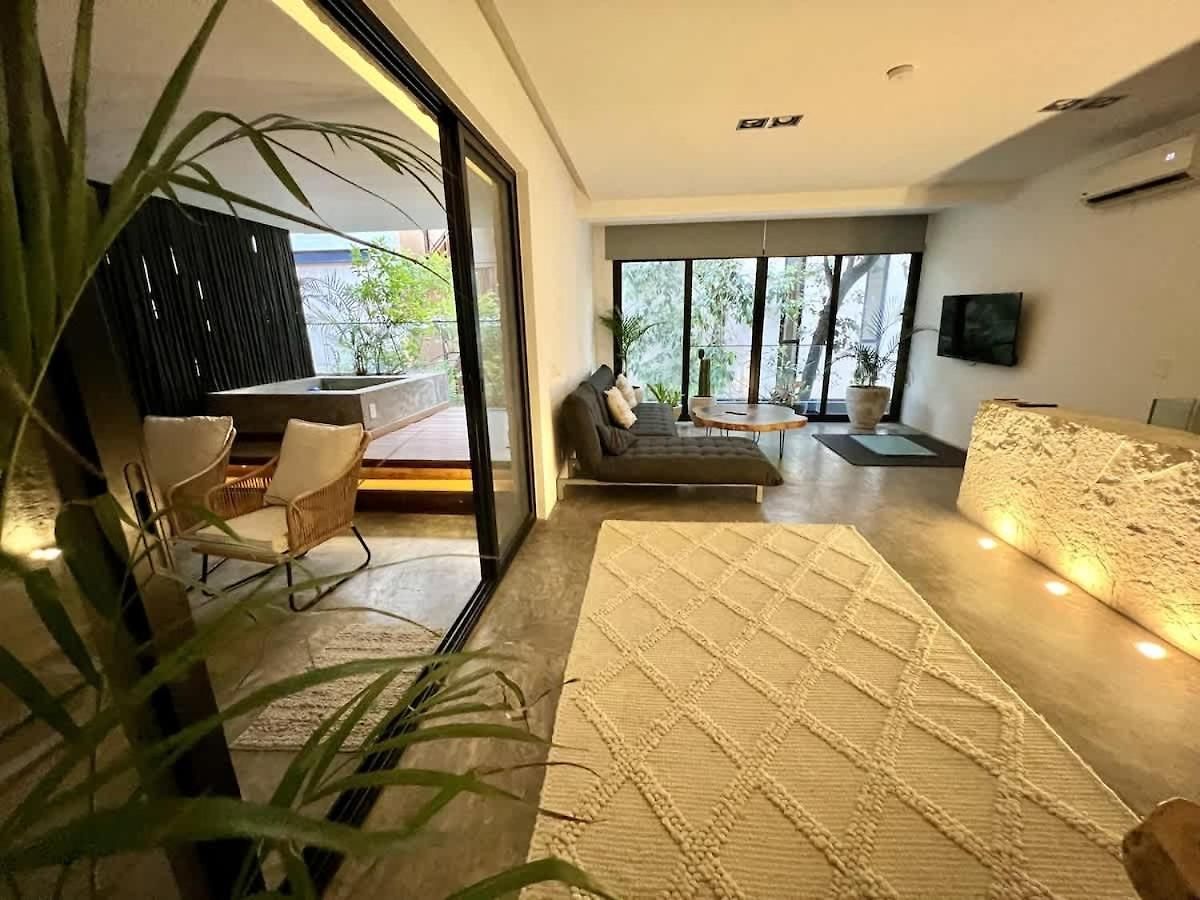 Stylish 3br Retreat In Serene Luxury Setting