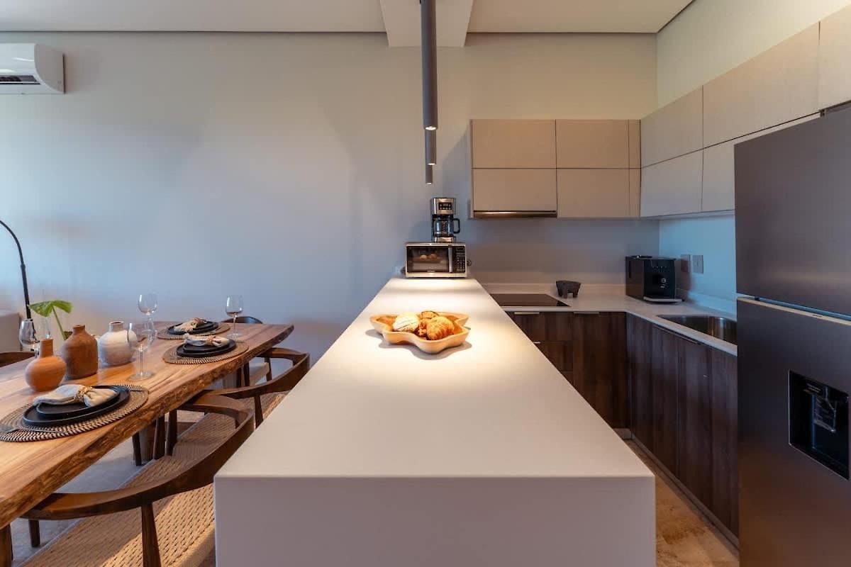 Amira - Stylish Penthouse With Rooftop Pool & Sea Horizon Apartment *