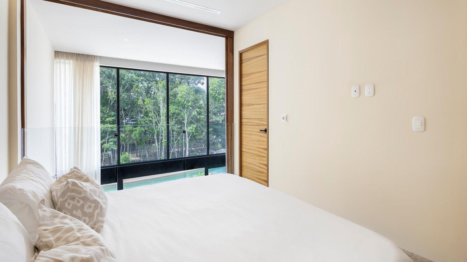 Mistiq Tulum