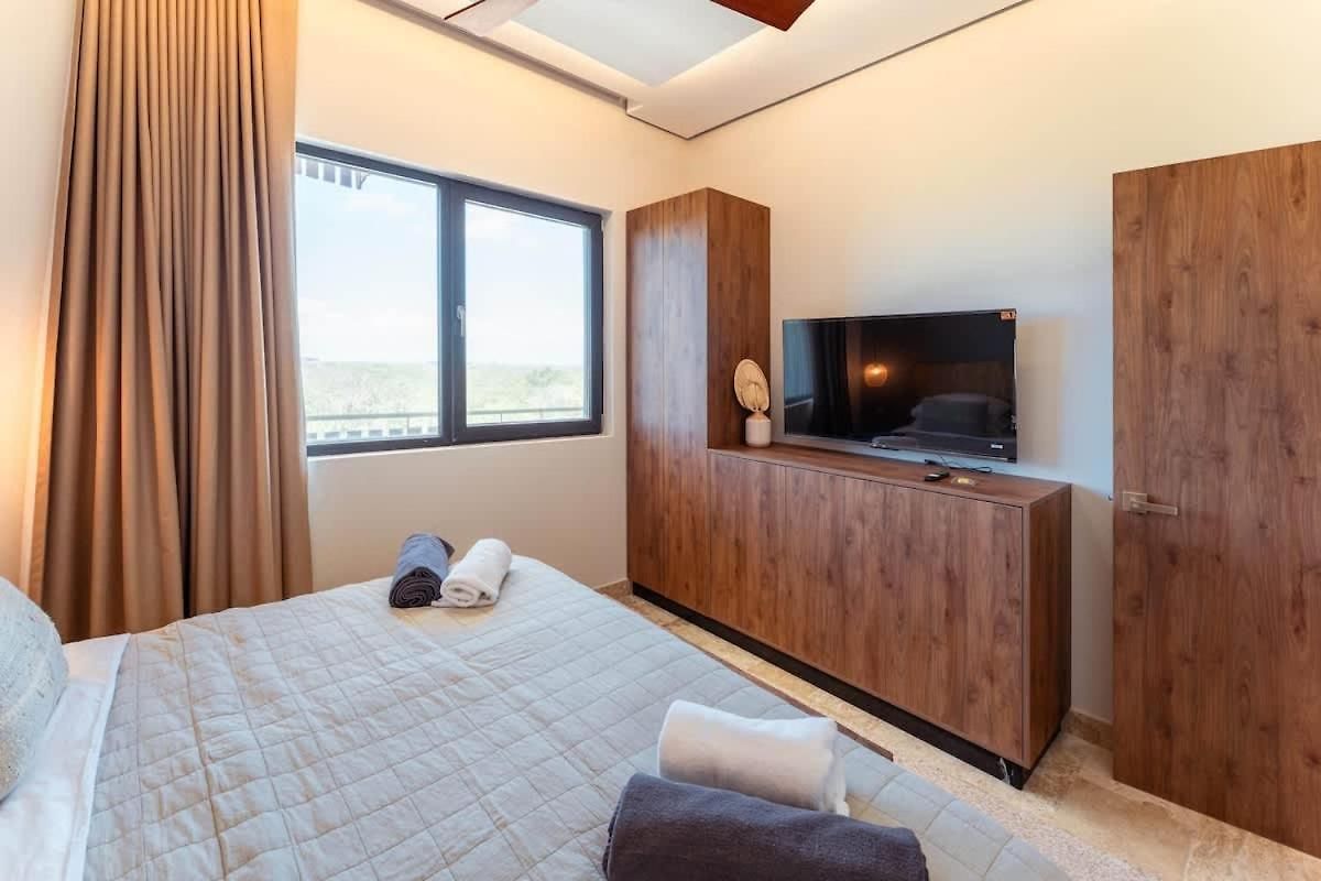 Apartment Amira - Stylish Penthouse With Rooftop Pool & Sea Horizon