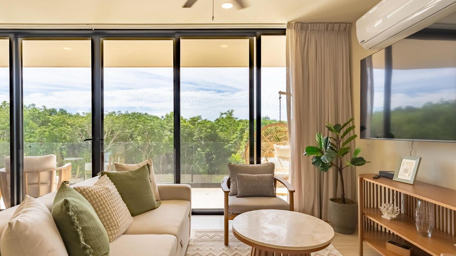 Oasis Secreto En Tranquila Zona 2br En By Yeah