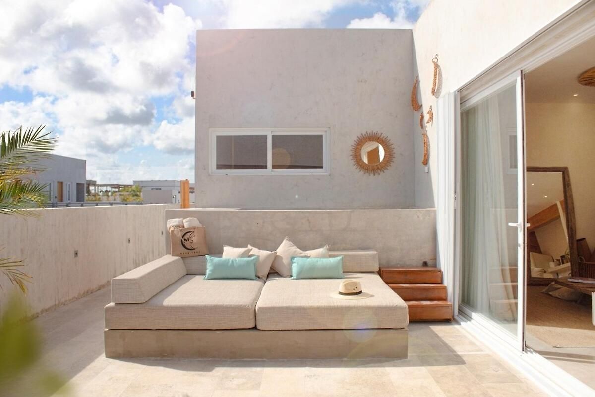 Moonsand Boho Chic Penthouse Pool & Roof Apartment *