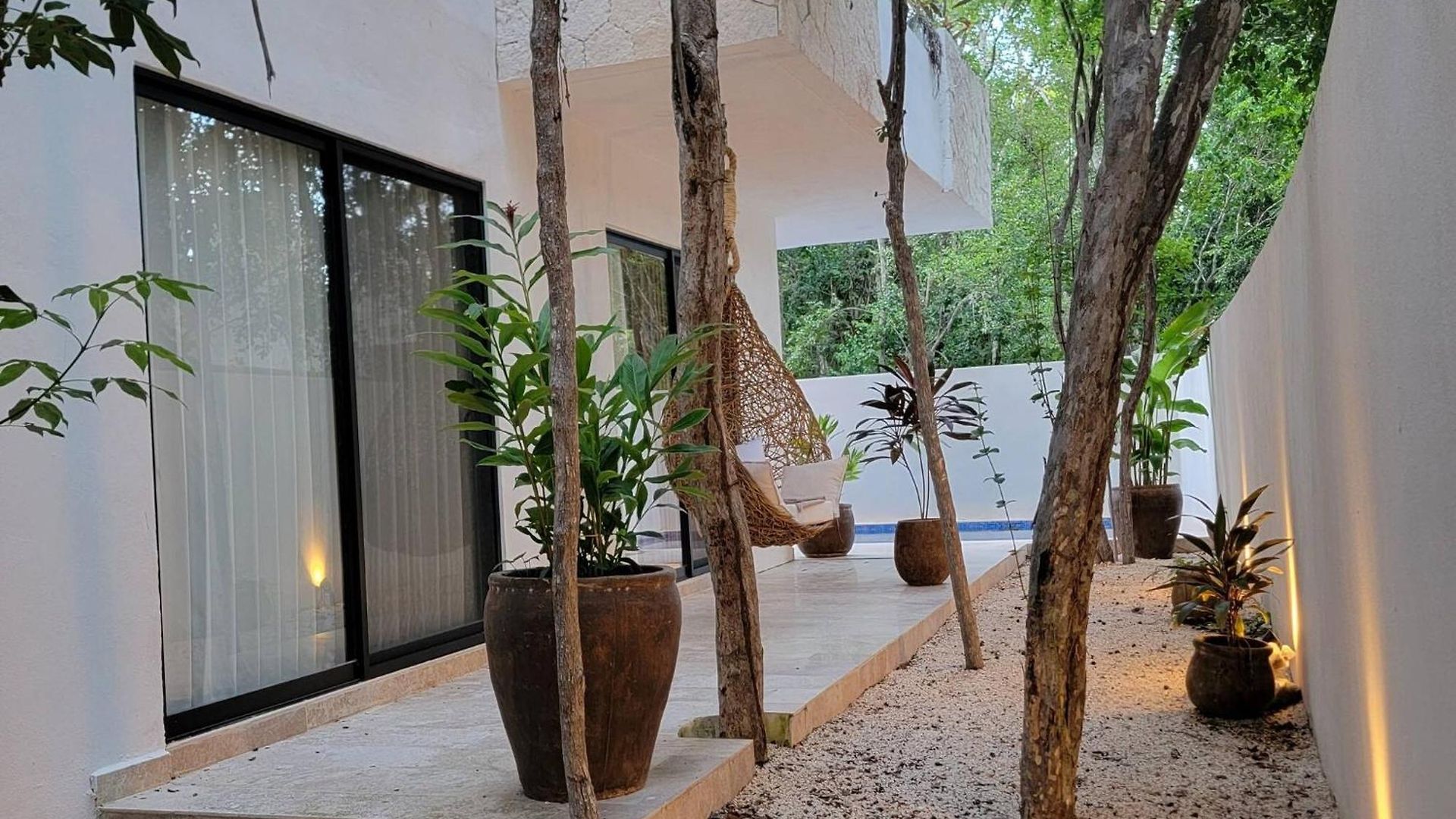 Tropical Retreat: Scooters, Hot Tub, Pool, Projector Tulum