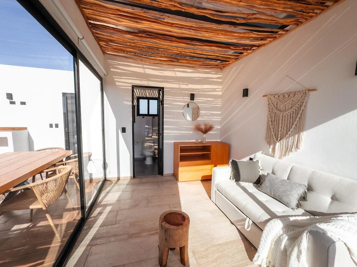 Ph 3br Jacuzzi Club Pass *