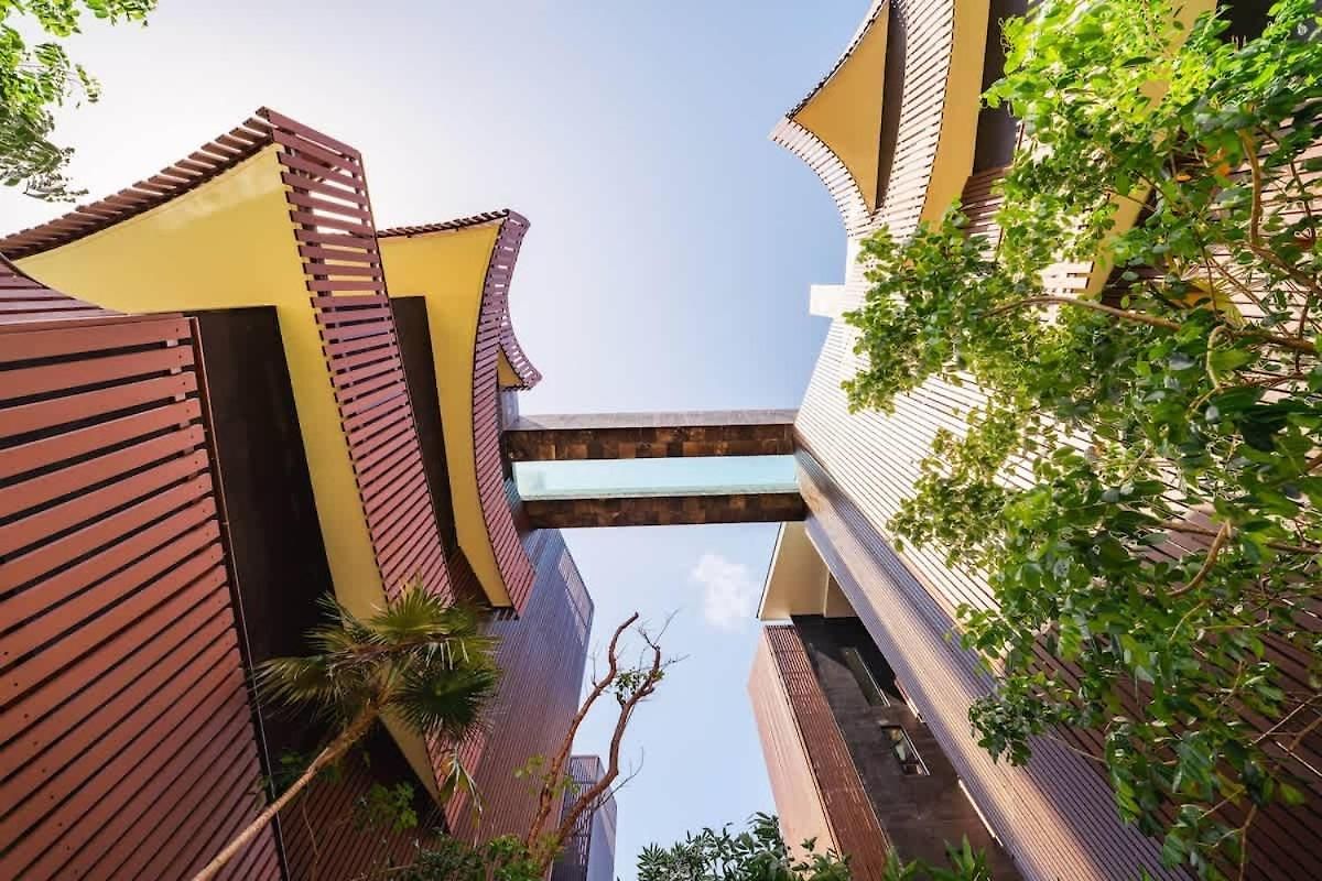 Amira - Stylish Penthouse With Rooftop Pool & Sea Horizon