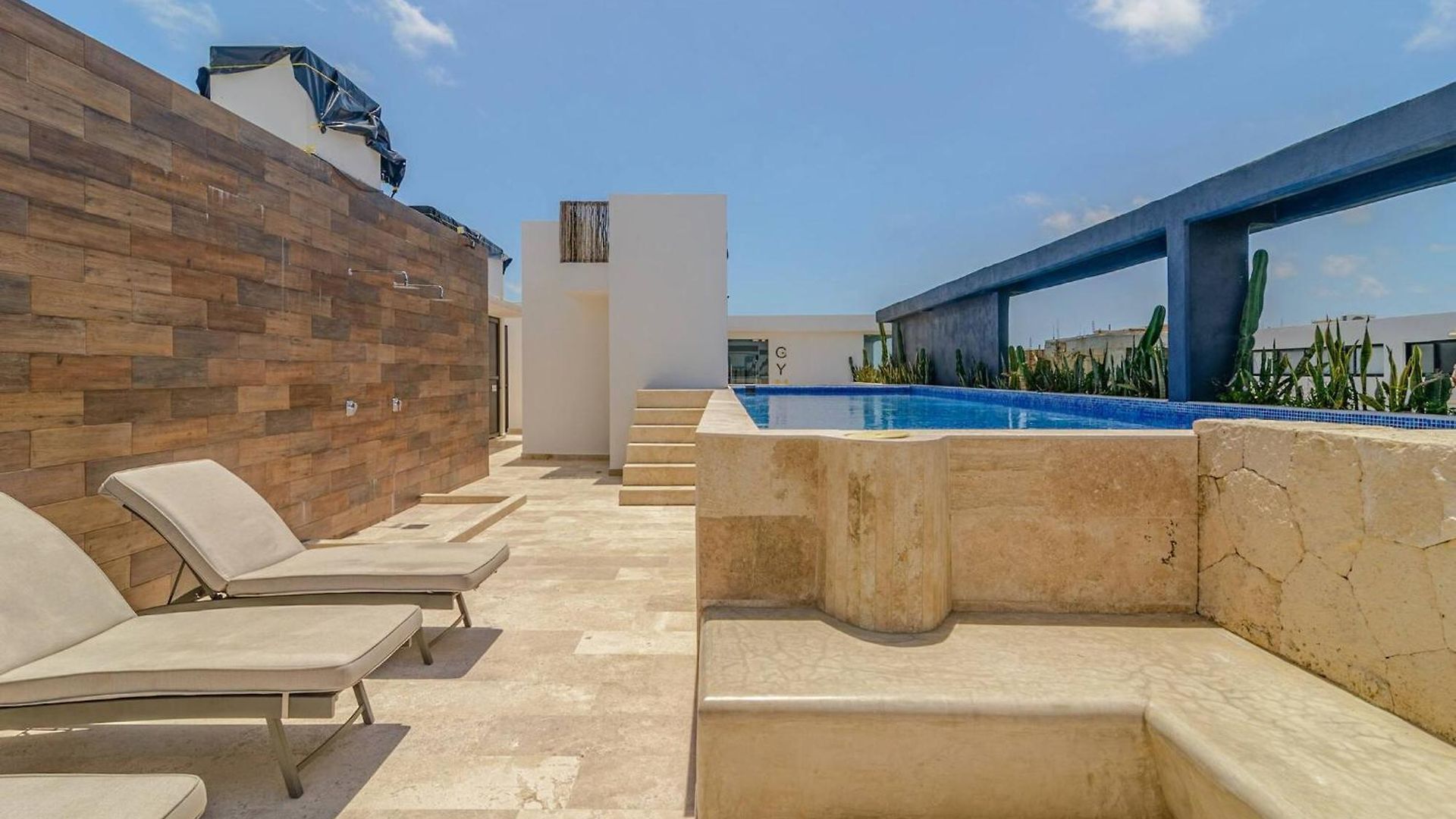 Apartment Tropical Retreat: Scooters, Hot Tub, Pool, Projector Tulum