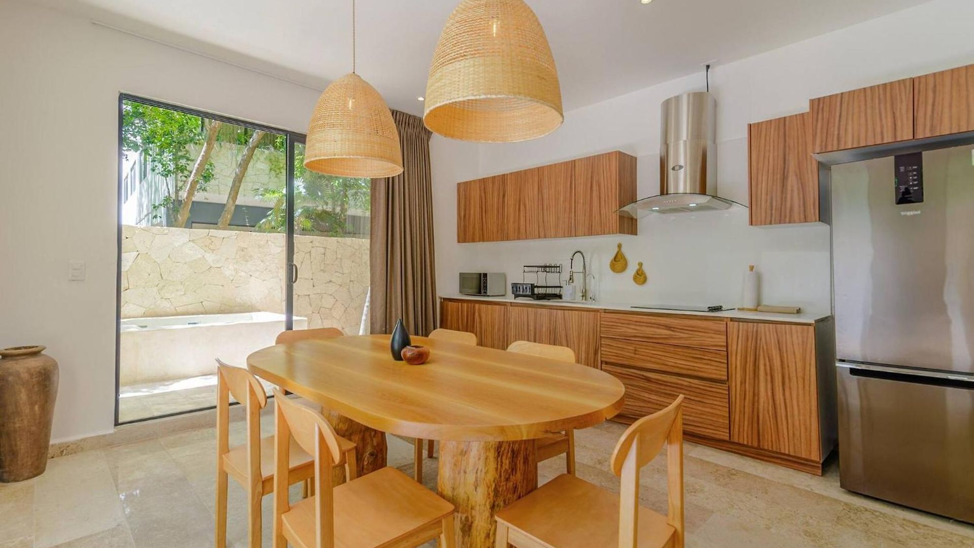 Tropical Retreat: Scooters, Hot Tub, Pool, Projector Apartment Tulum