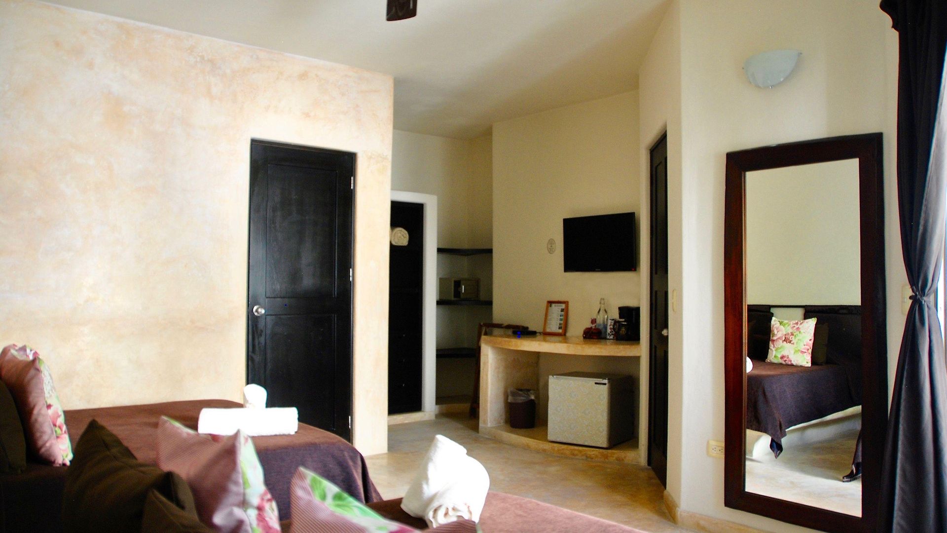 Hotel Boutique 06 (adults Only) 3*
