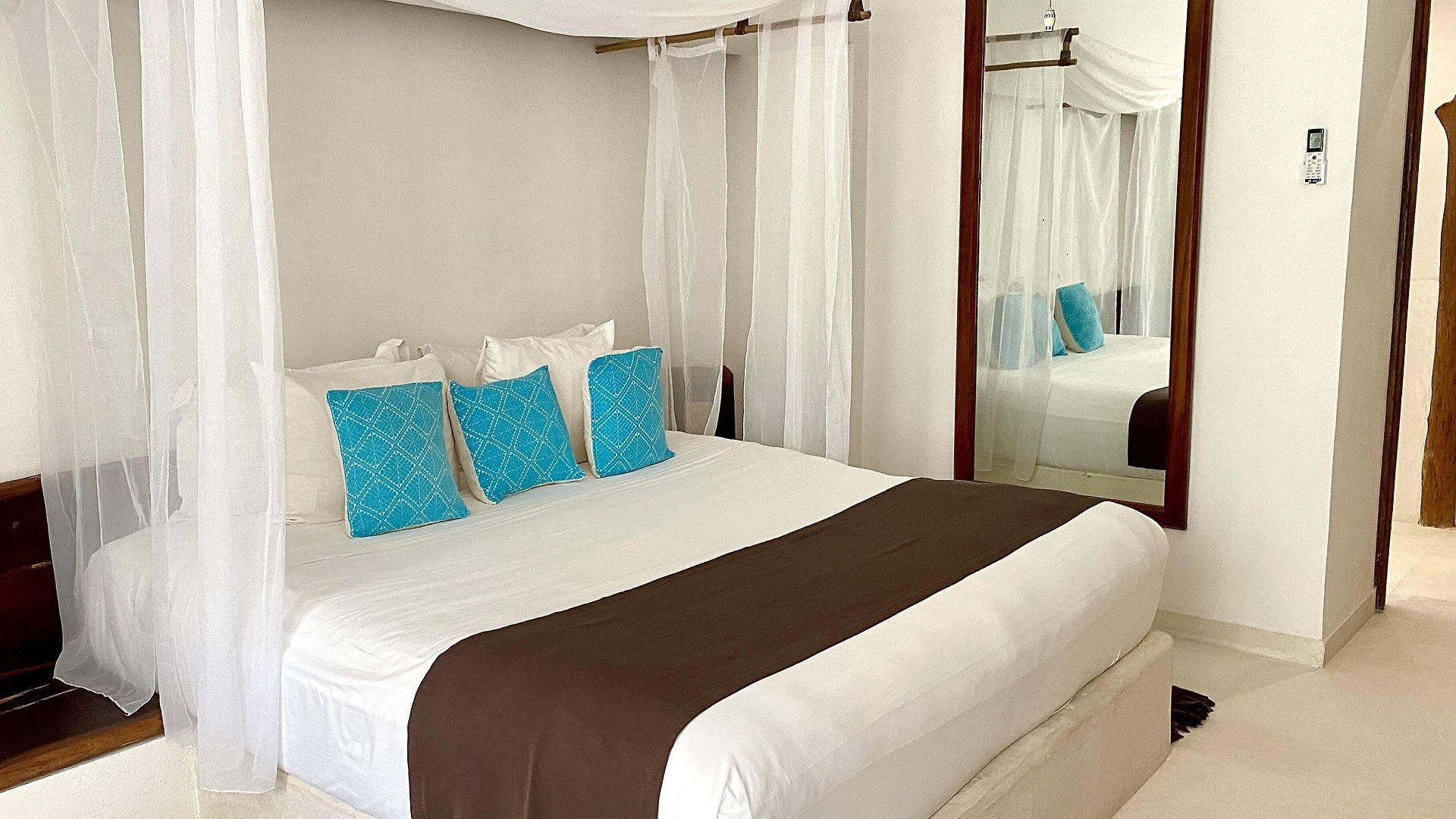 Hotel Tulum- & 4*