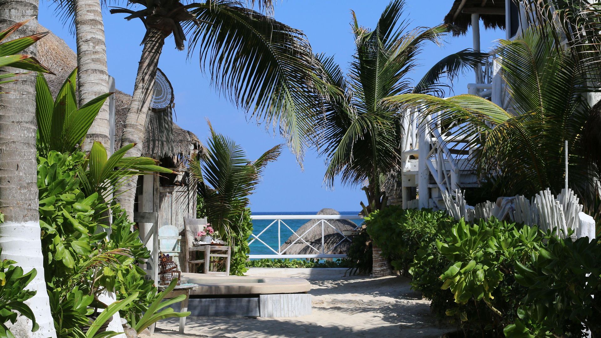 Punta Piedra Hotel