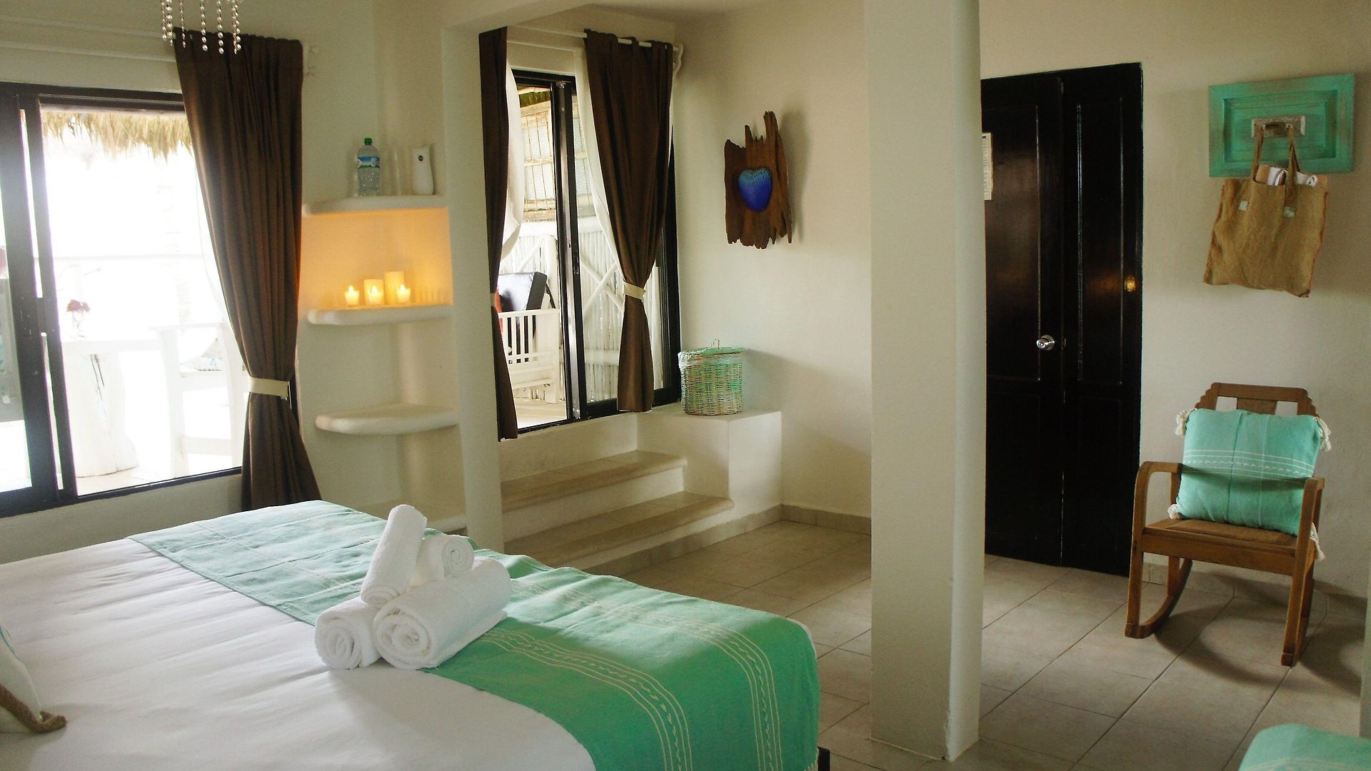 Punta Piedra Hotel