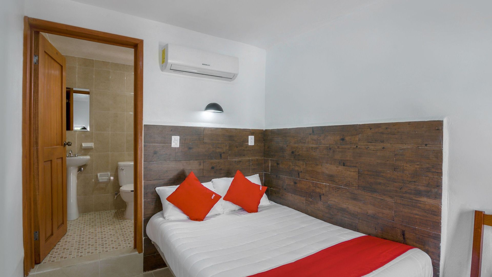 Hotel Oyo Palma Real