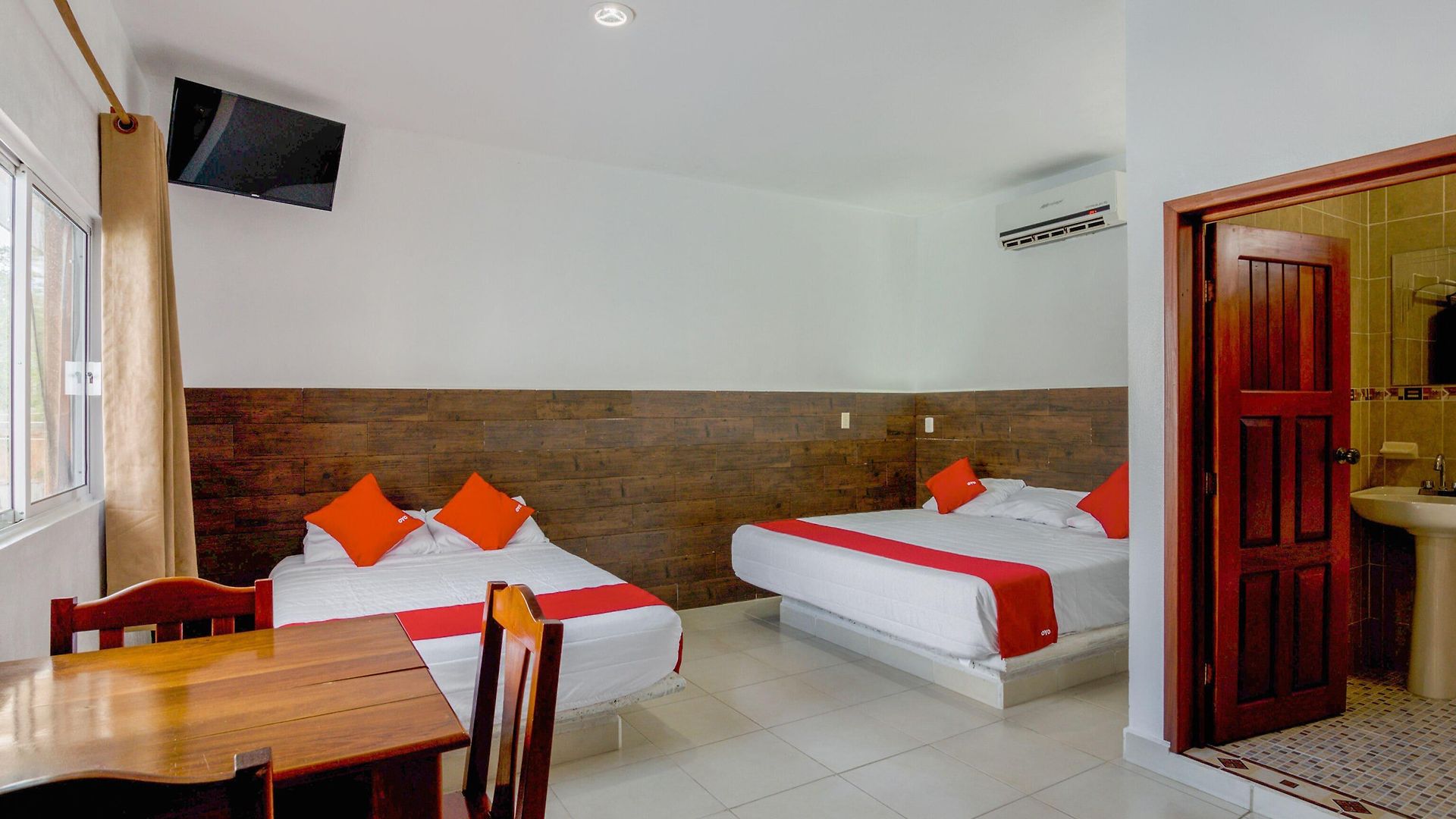 Hotel Oyo Palma Real