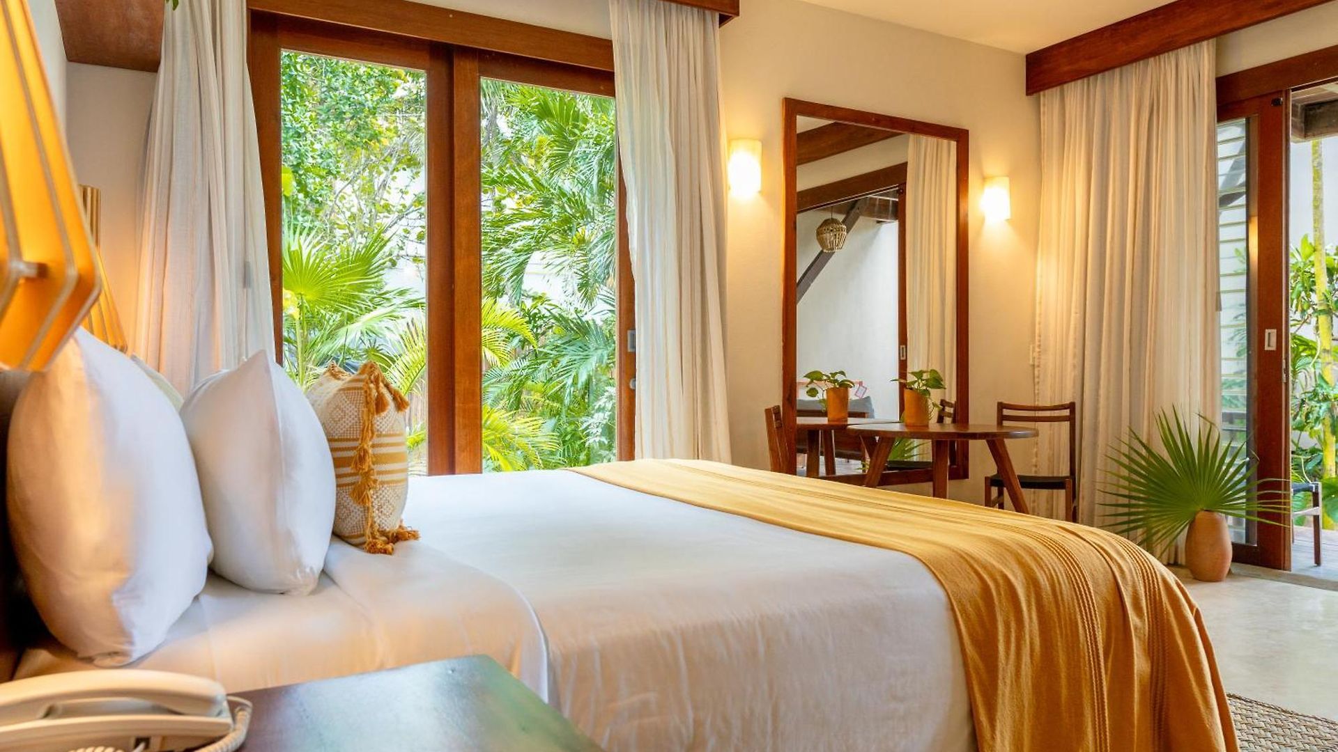 Hotel La Zebra Tulum, A Small Luxury 5*