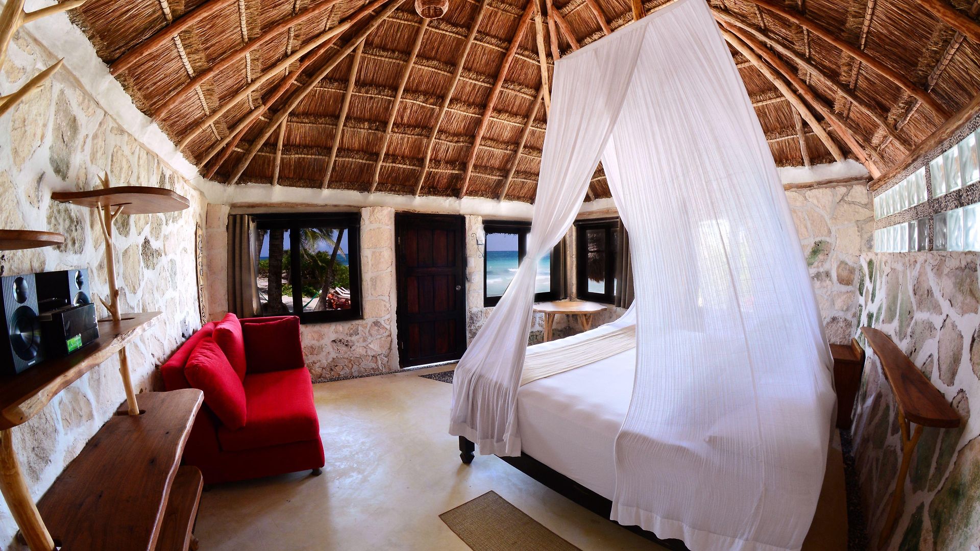 Hotel Diamante K - Inside National Park