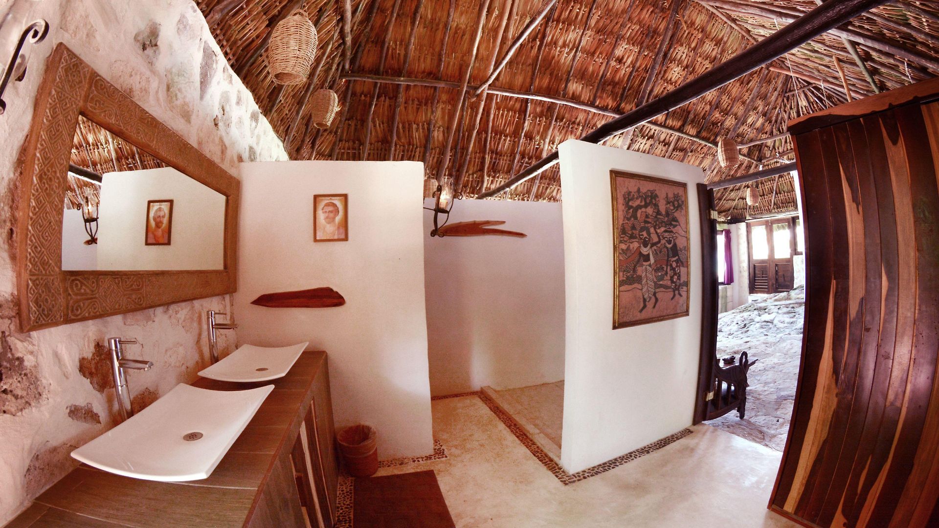 Hotel Diamante K - Inside National Park