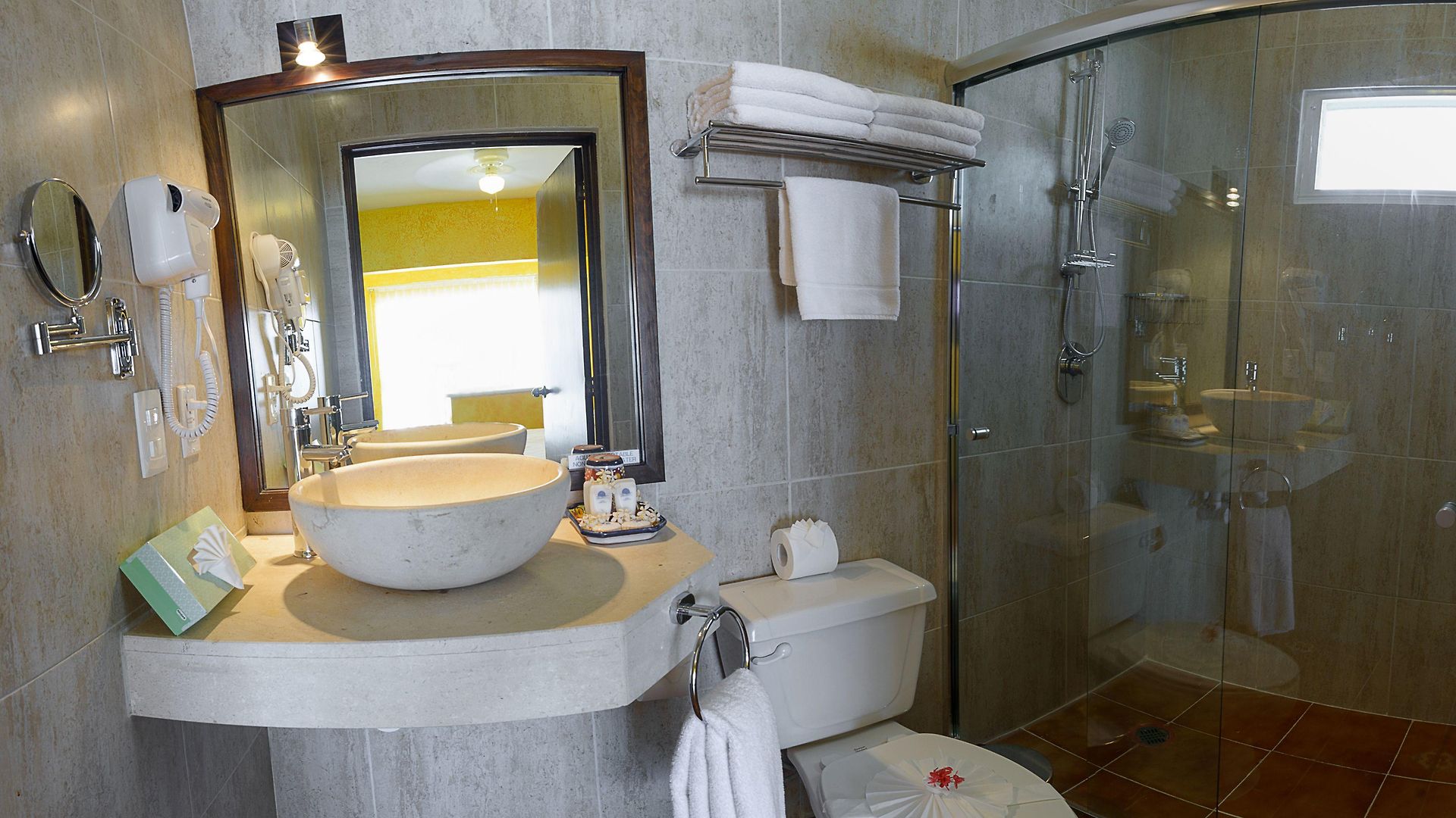 Pavoreal Hotel 4*