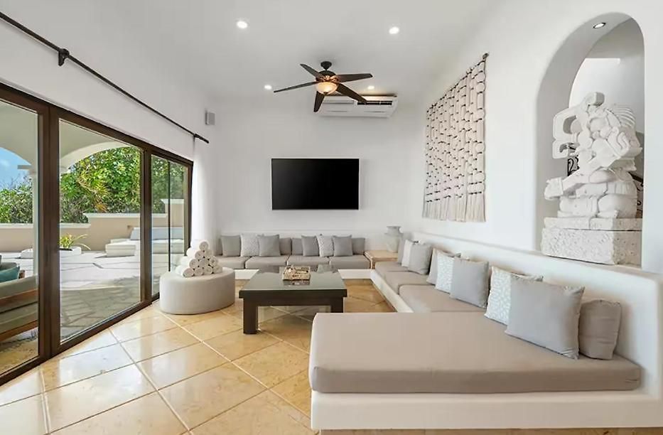 Villa Beachfront Hacienda Soliman Bay *