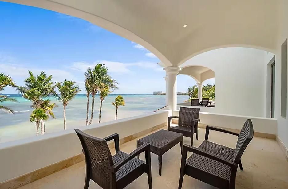 Beachfront Hacienda Soliman Bay * Tulum