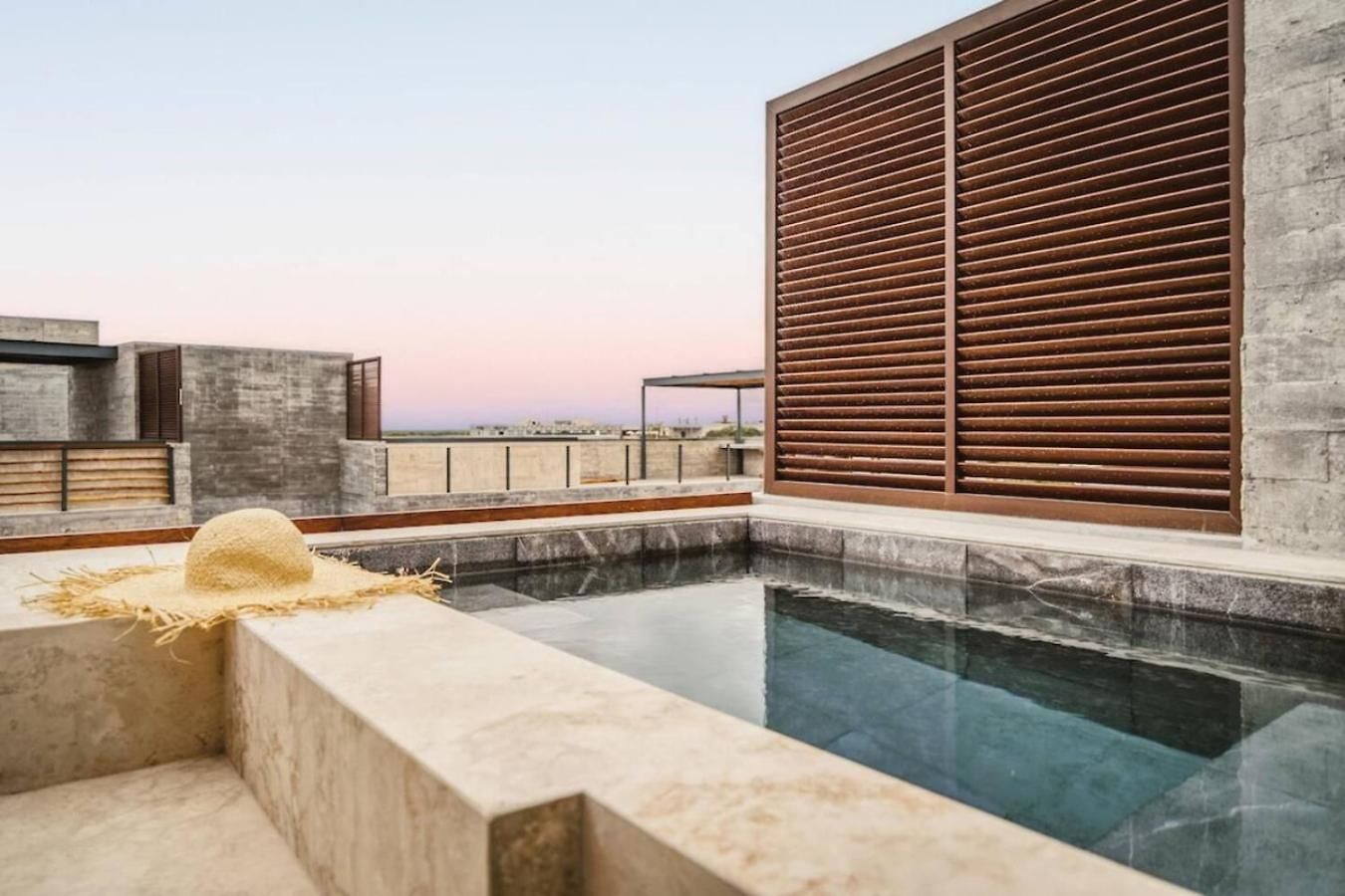 Holiday home 2Br Tulum Oasis | Pool, Sauna & Gym Tulum