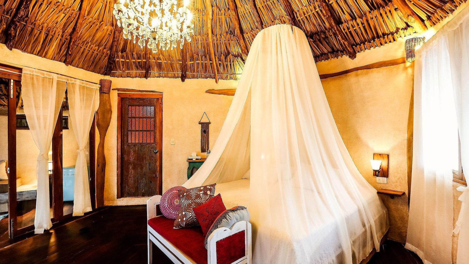 Hotel Xscapetulum 4*