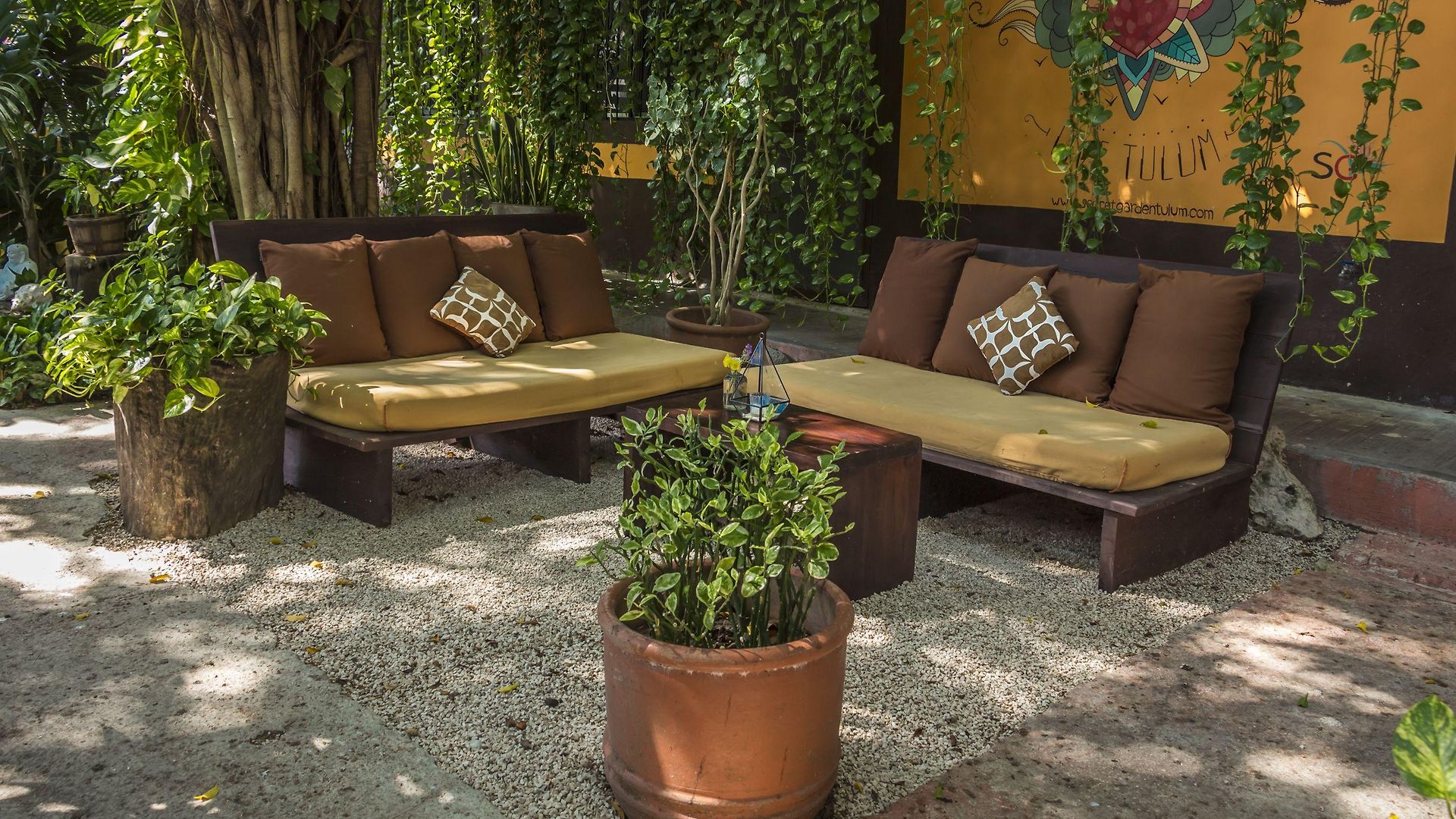Secret Garden Hotel 3*