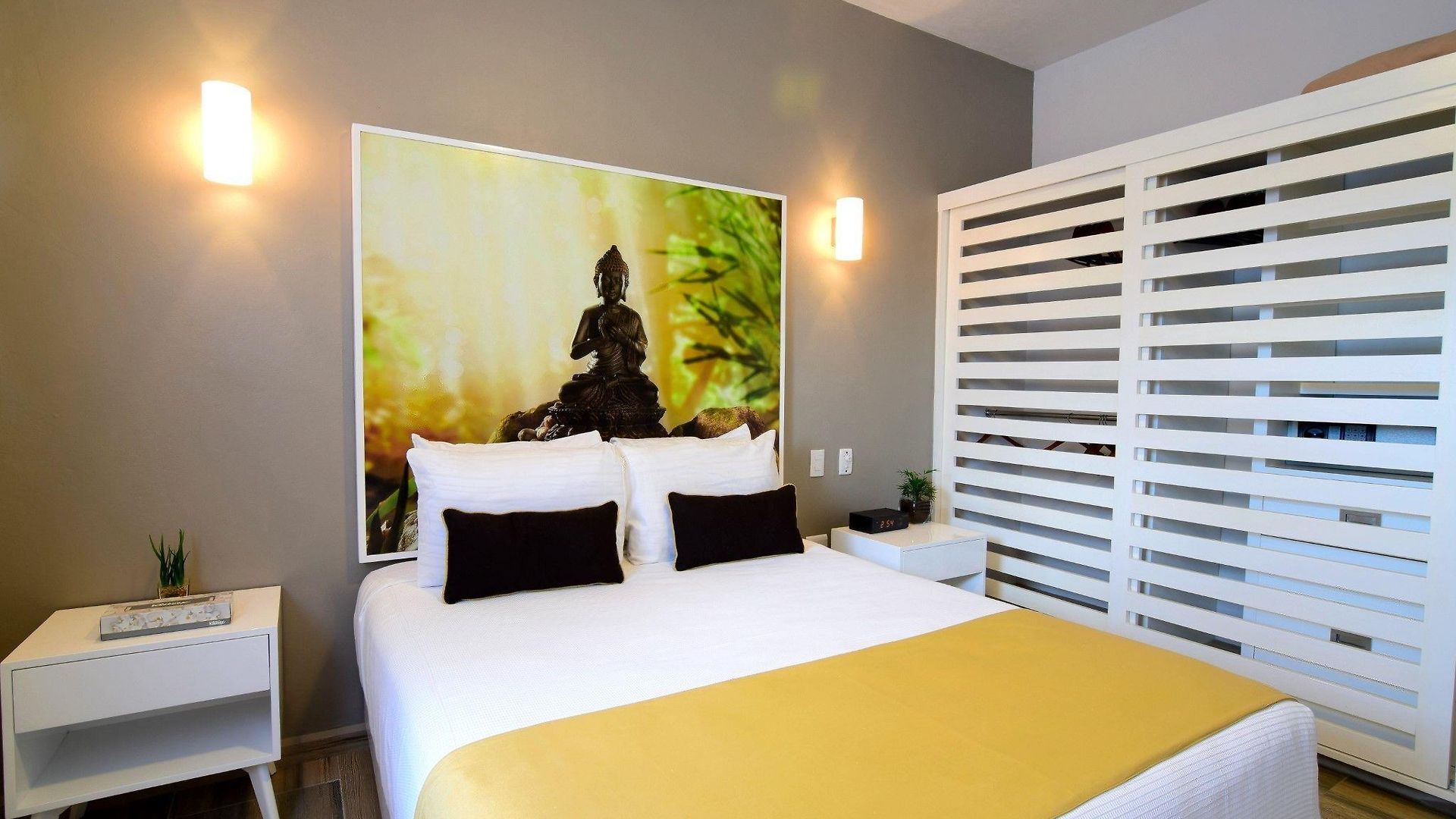 Azura Boutique Hotel