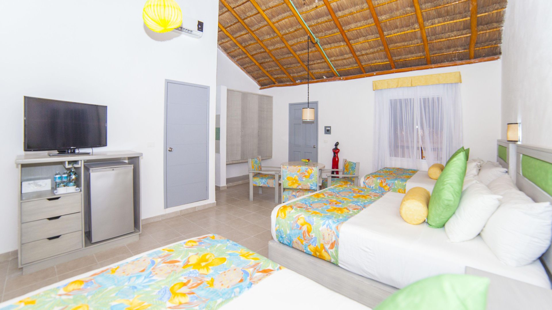 Mestizo Boutique 4*