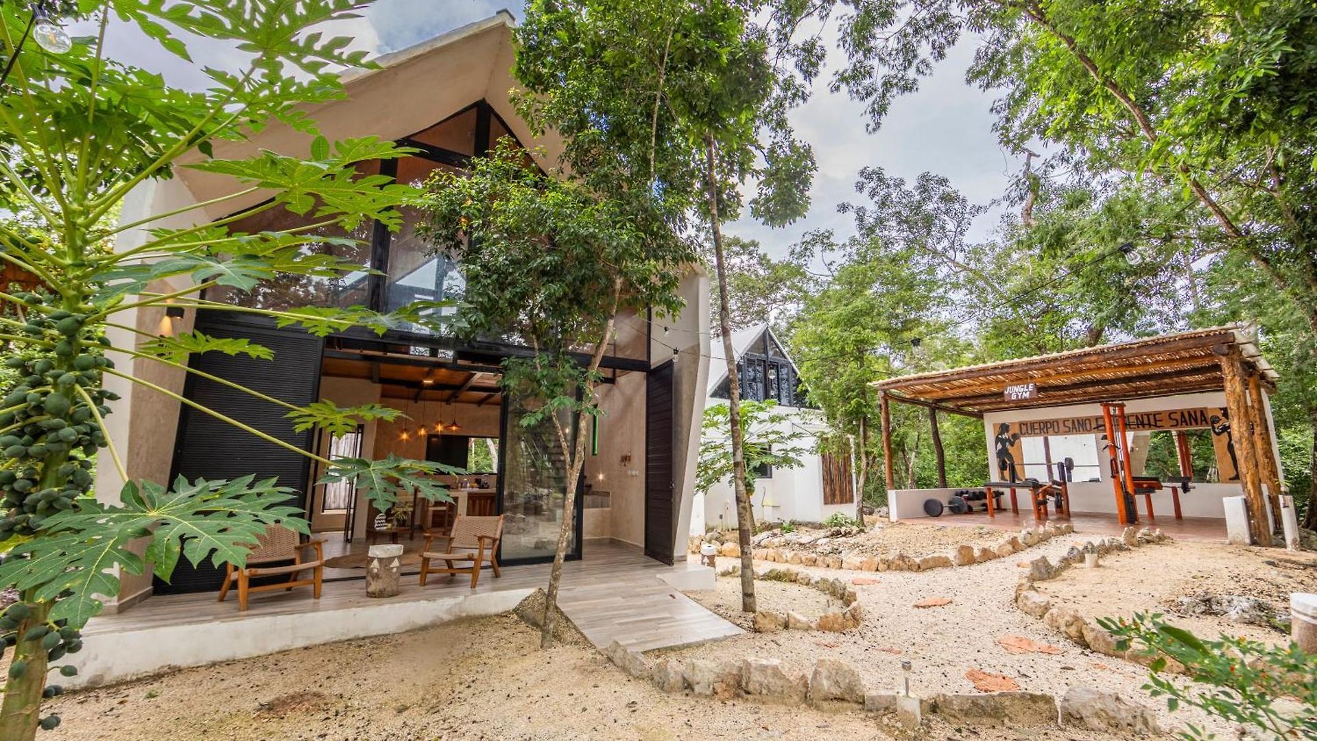 Xtambaa Selva Lodge *