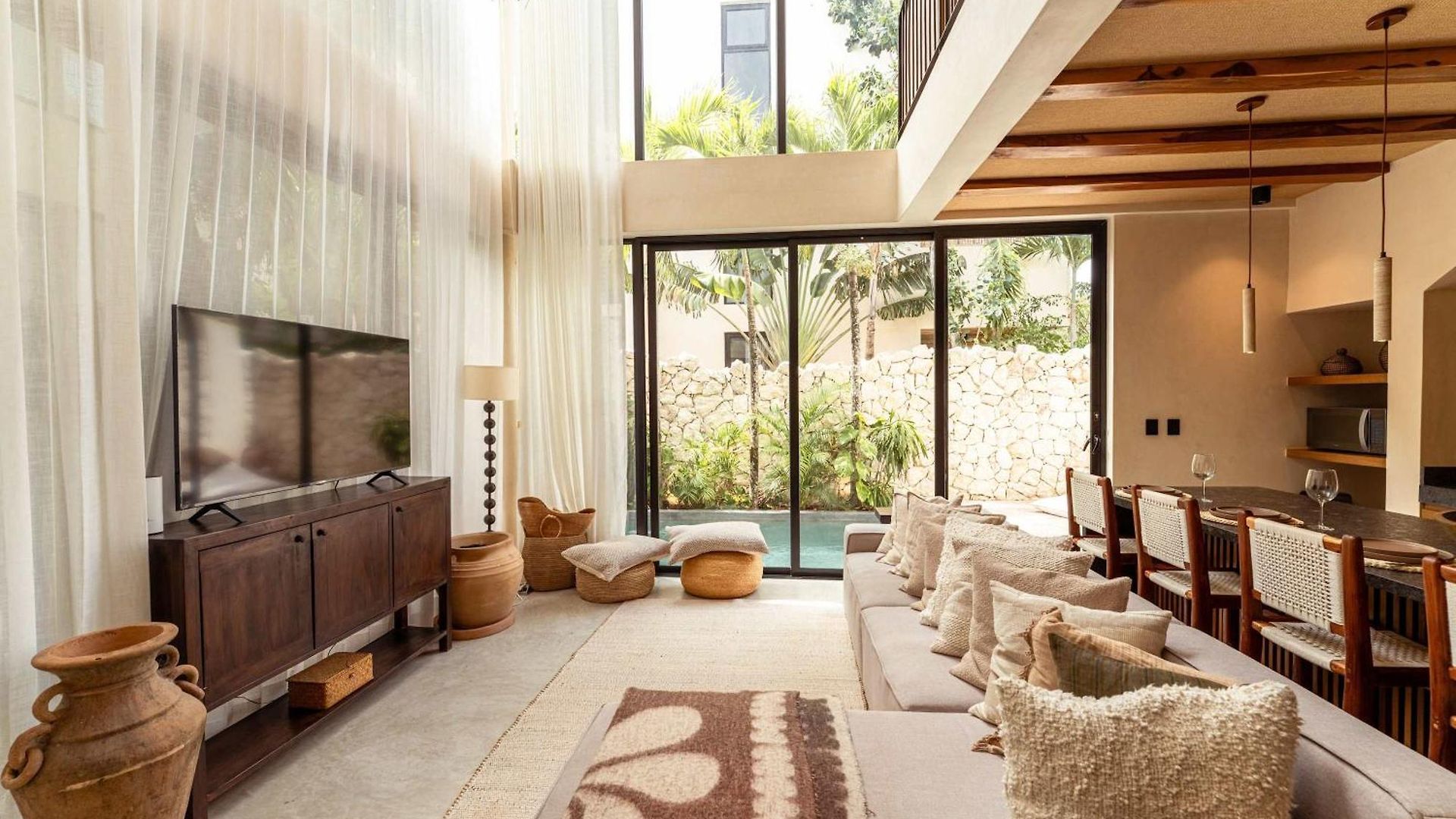 Chic 3br - 2 Pools With Rooftop Pool Modern Boho Design