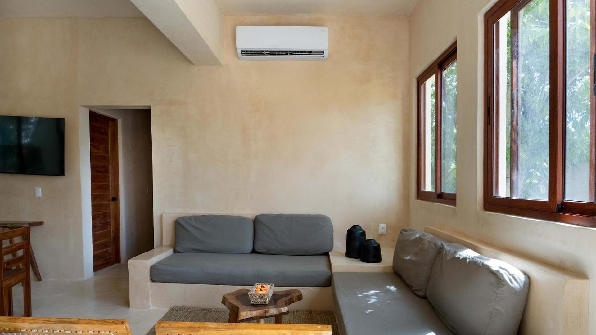 Luxe Ground-floor 3br Jungle Haven With Plunge Pool Holiday home