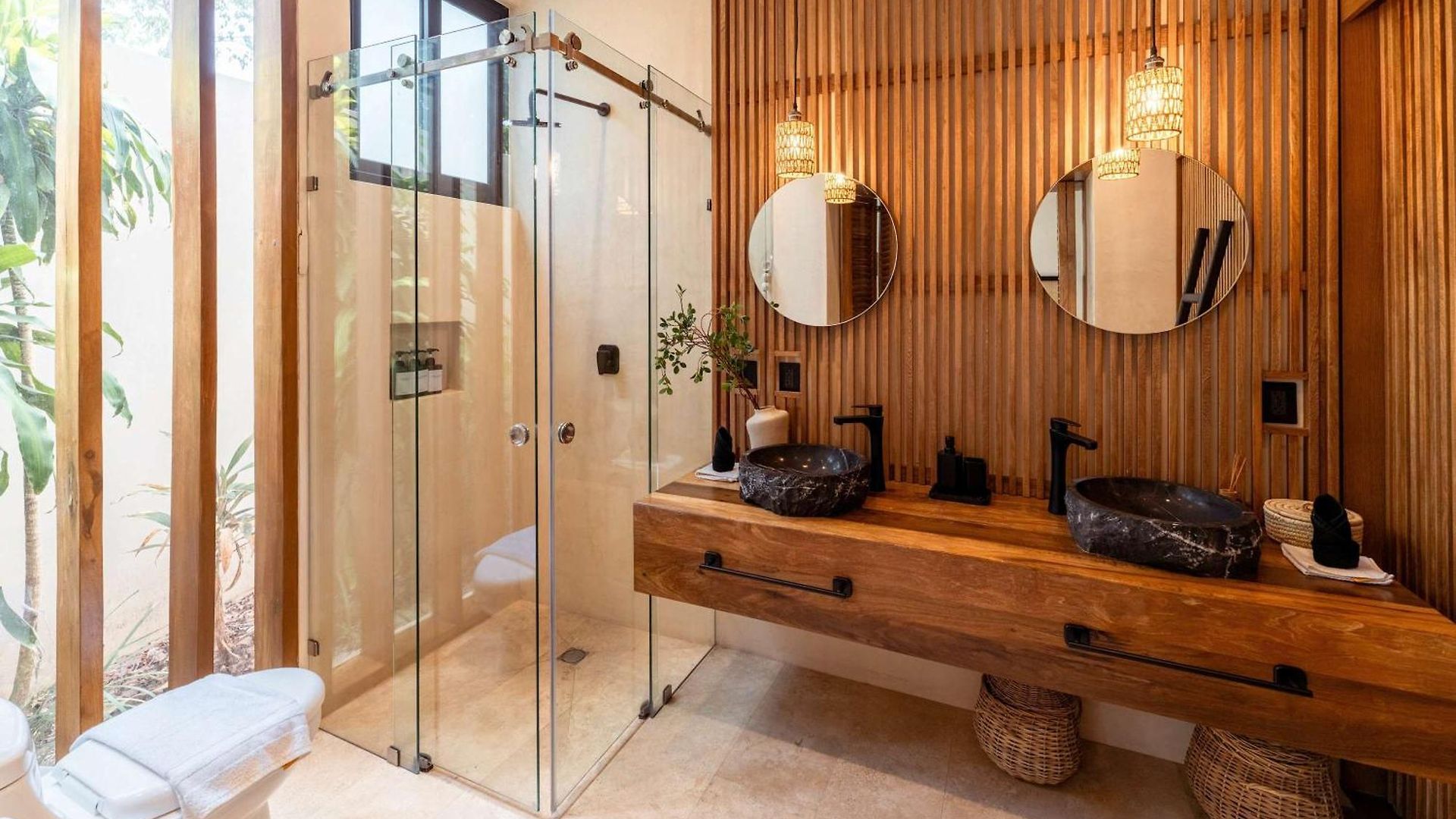 Villa Luxe 3br - Two Private Pools Including Rooftop Modern Boho Style *