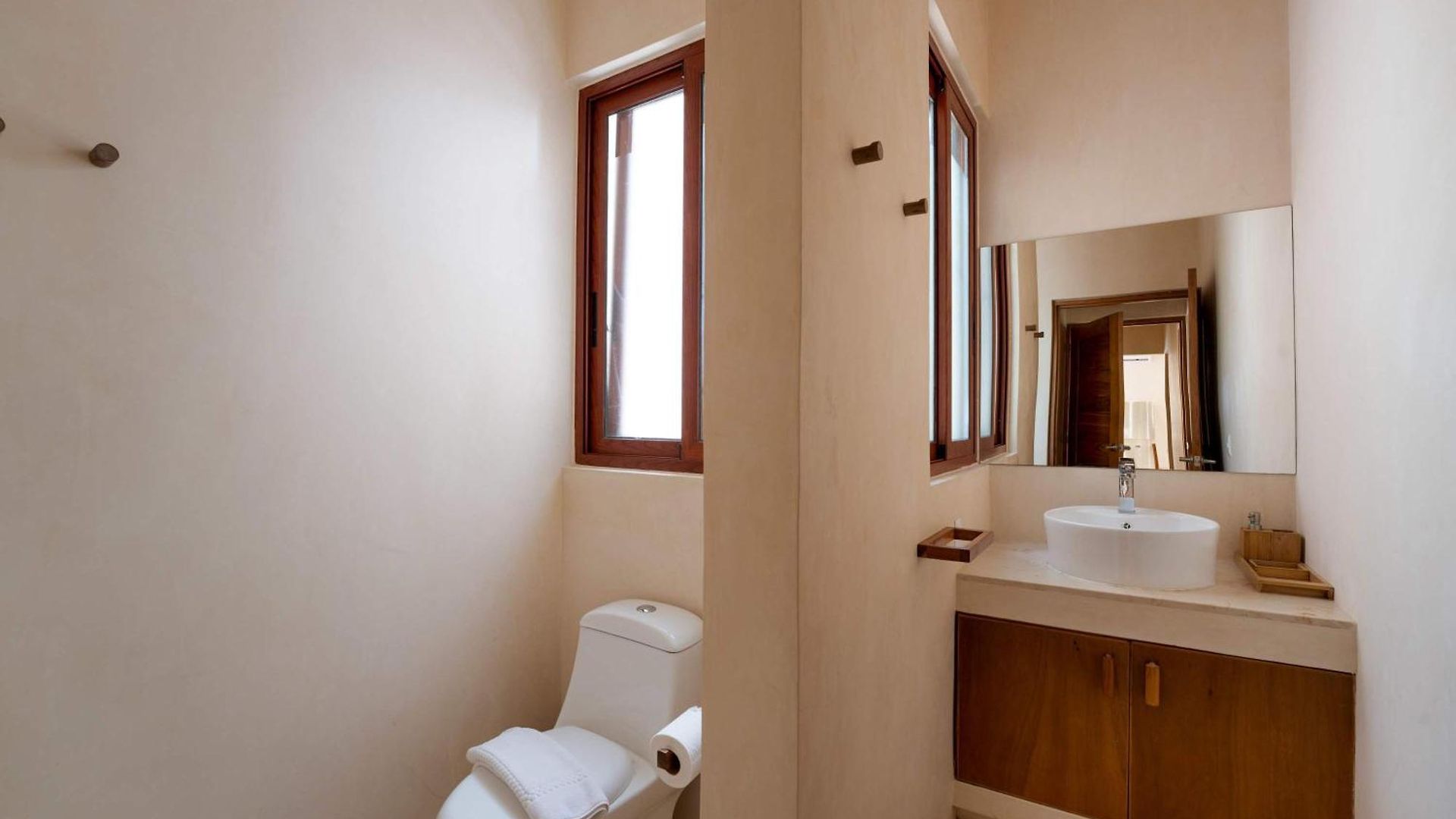 Holiday home Stylish Ground-floor 3br Haven With Luxe Plunge Pool