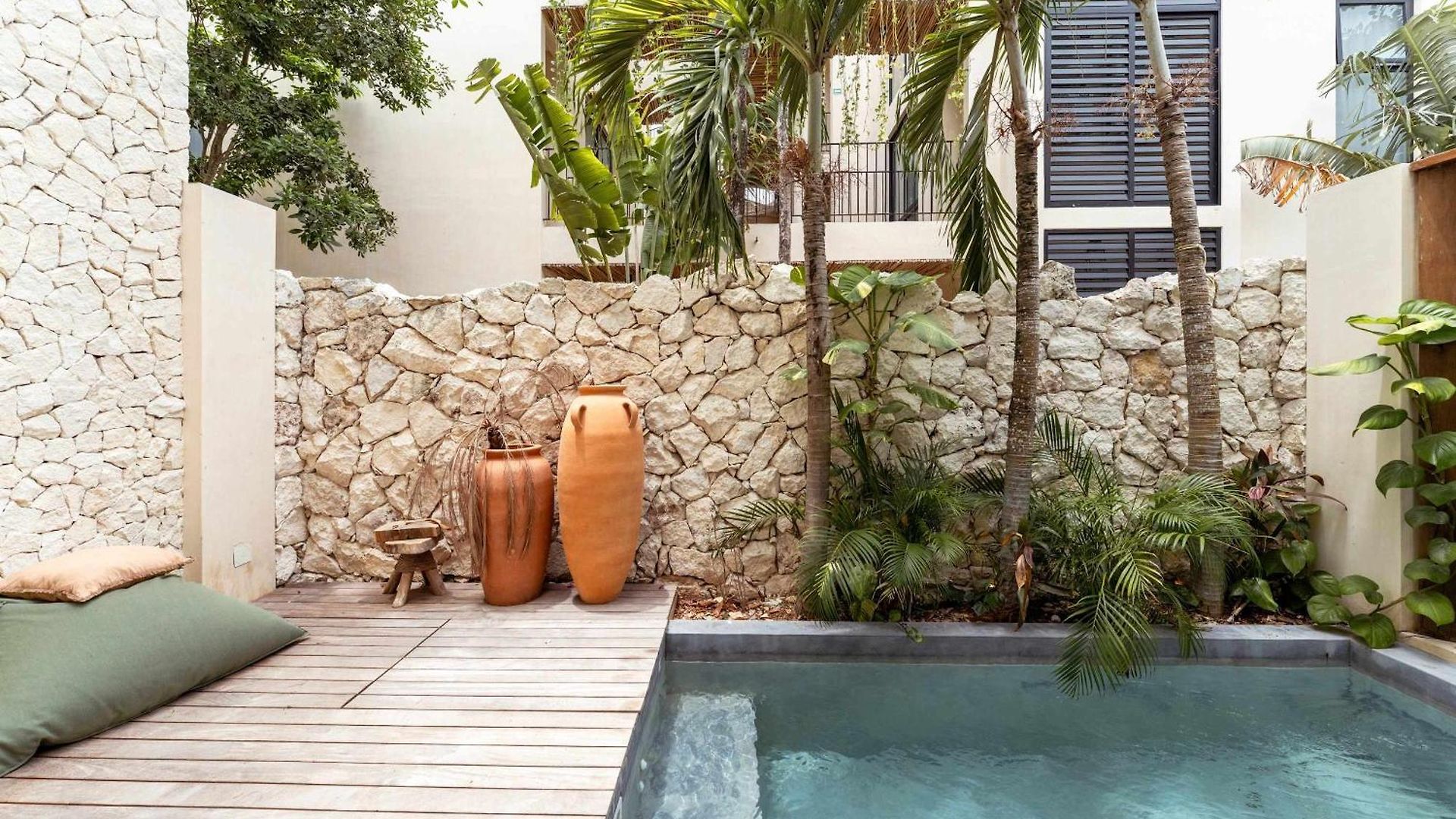 Luxe 3br - Two Private Pools Including Rooftop Modern Boho Style Villa *