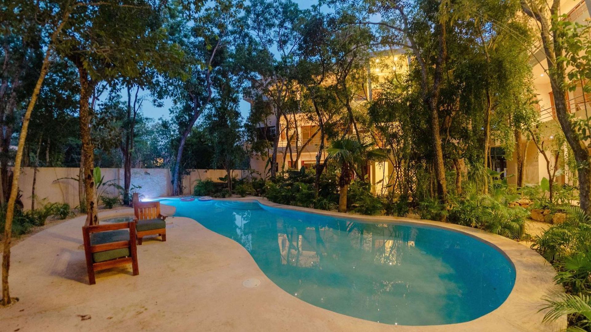 Luxe Ground-floor 3br Jungle Haven With Plunge Pool Holiday home *