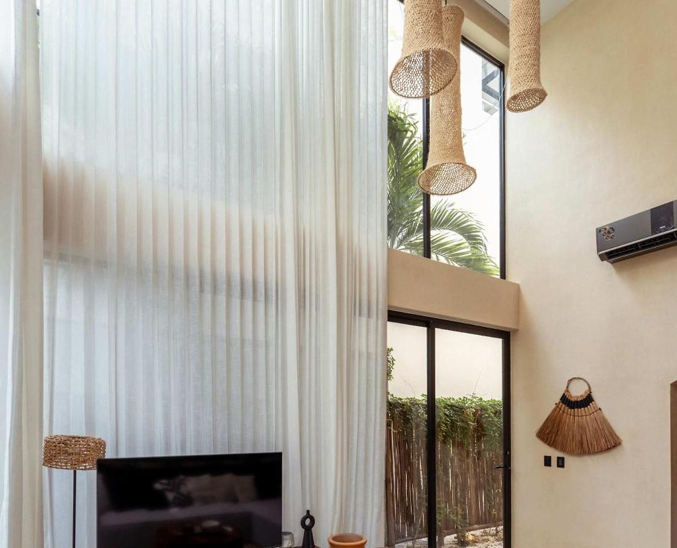 Villa Luxe 3br - Two Private Pools Including Rooftop Modern Boho Style