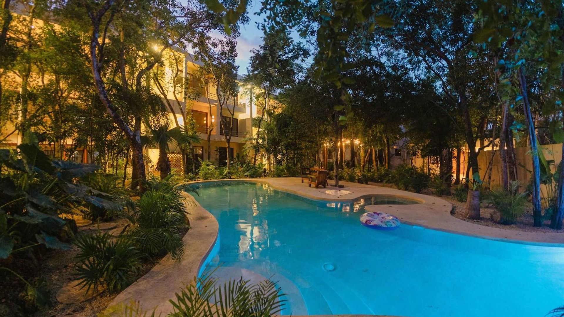 Luxe Ground-floor 3br Jungle Haven With Plunge Pool Holiday home