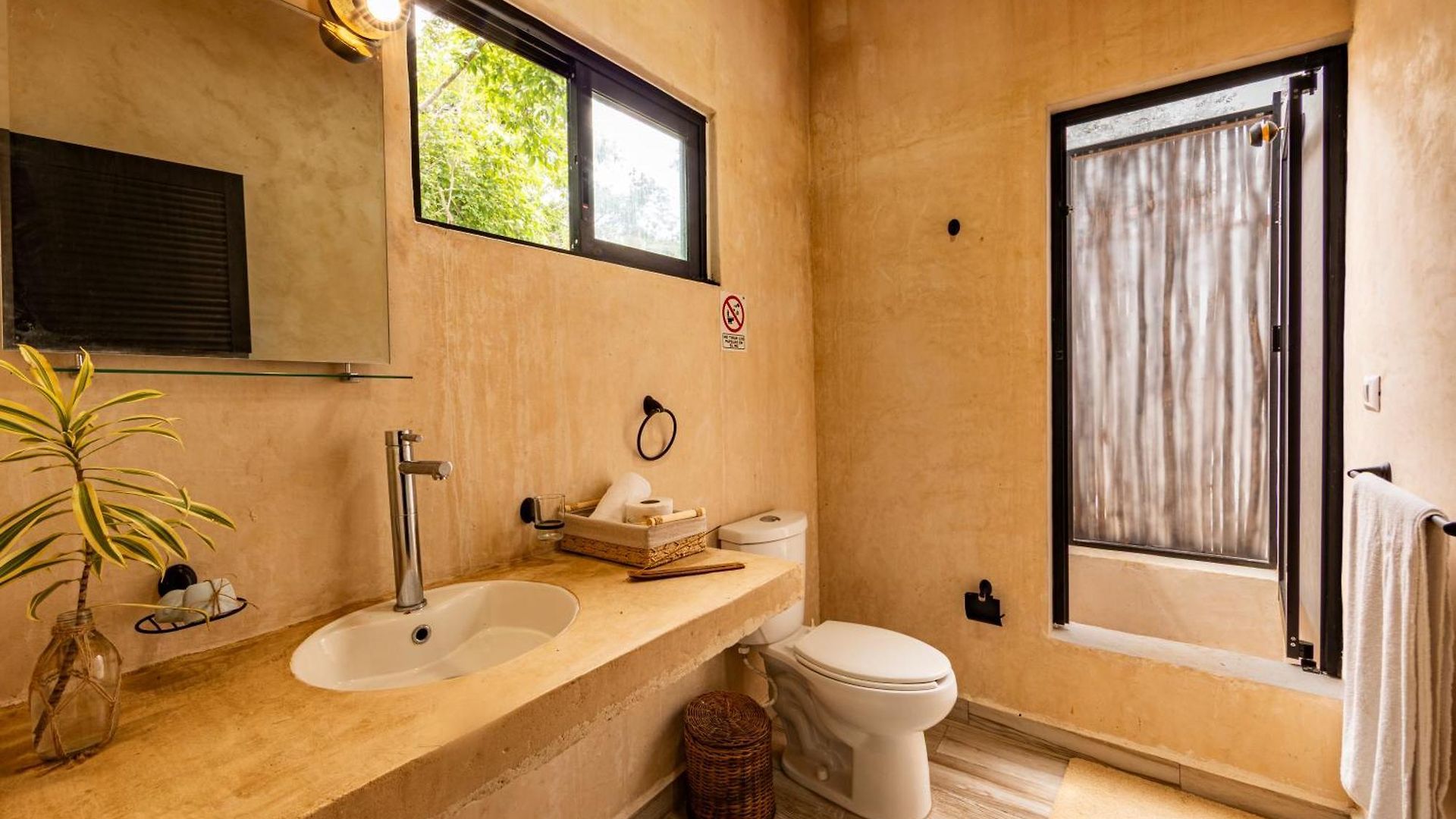 Lodge Xtambaa Selva Tulum