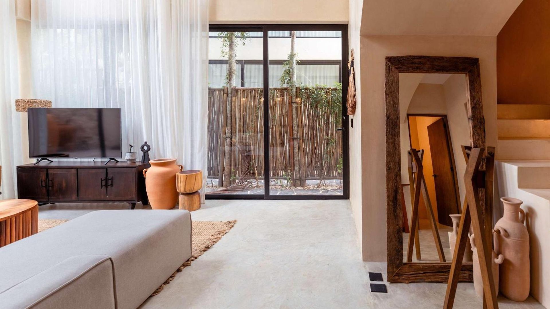 Villa Luxe 3br - Two Private Pools Including Rooftop Modern Boho Style *
