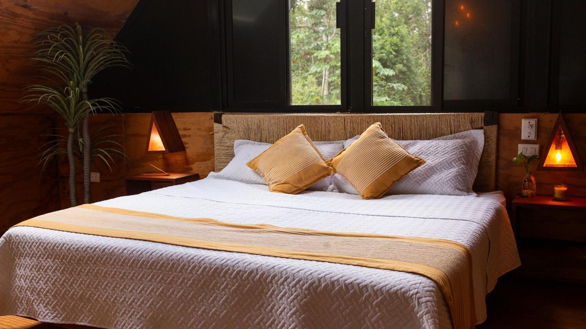 Xtambaa Selva Lodge Tulum