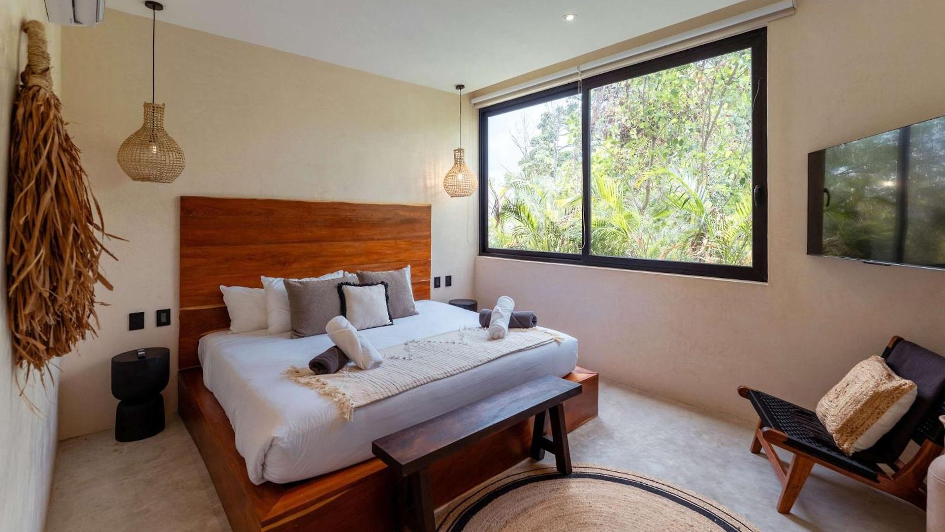Luxe 3br - Two Private Pools Including Rooftop Modern Boho Style Villa