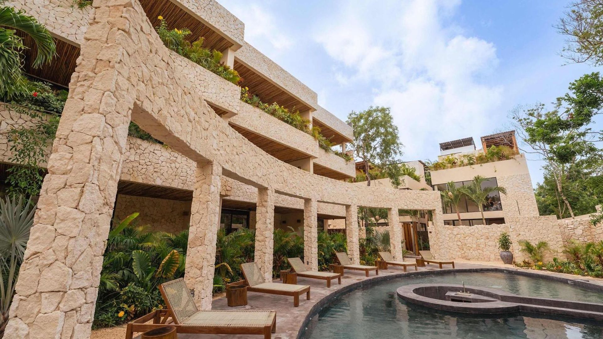 Villa Chic 3br - 2 Pools With Rooftop Pool Modern Boho Design
