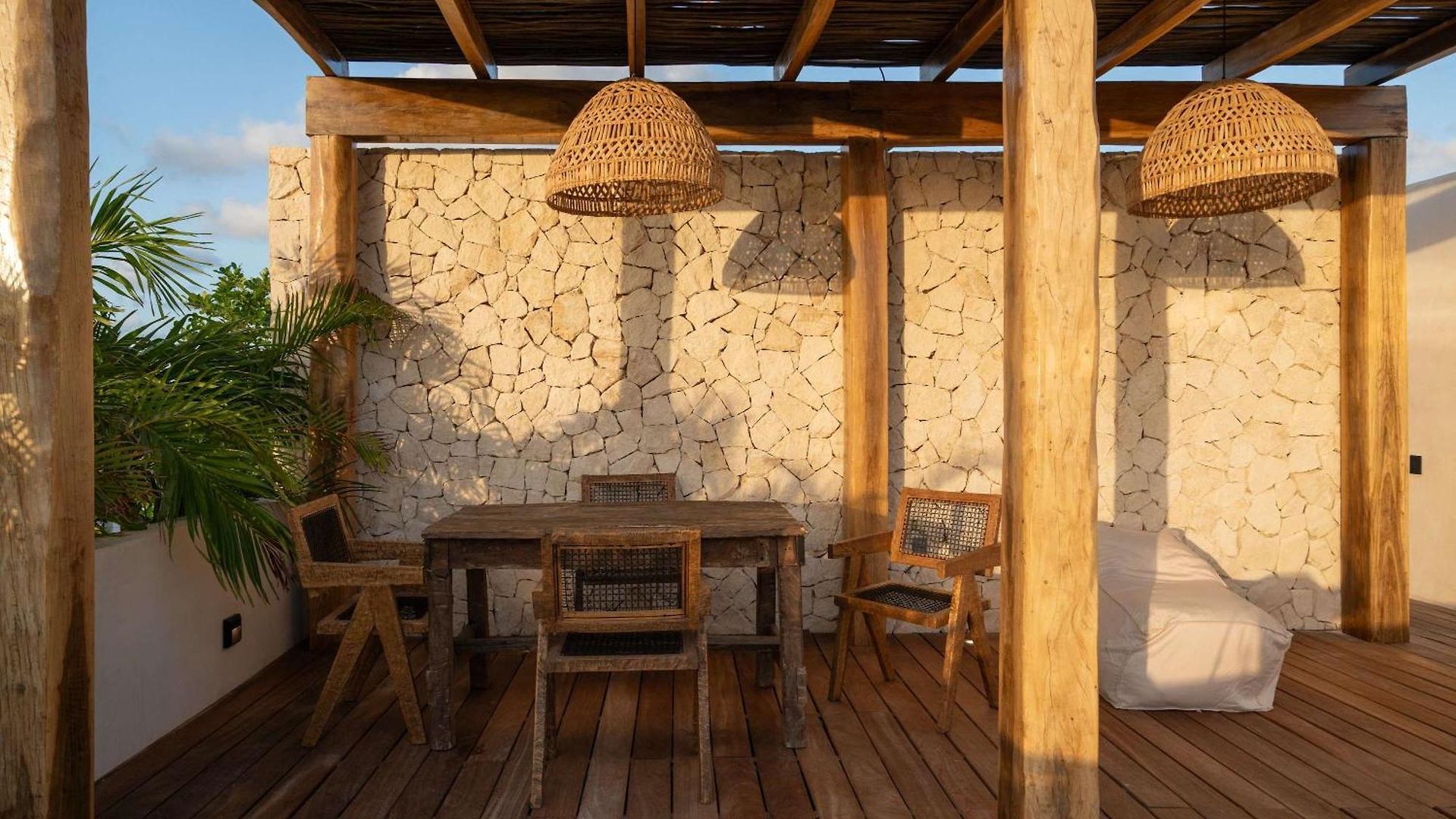 Chic 3br - 2 Pools With Rooftop Pool Modern Boho Design Villa *