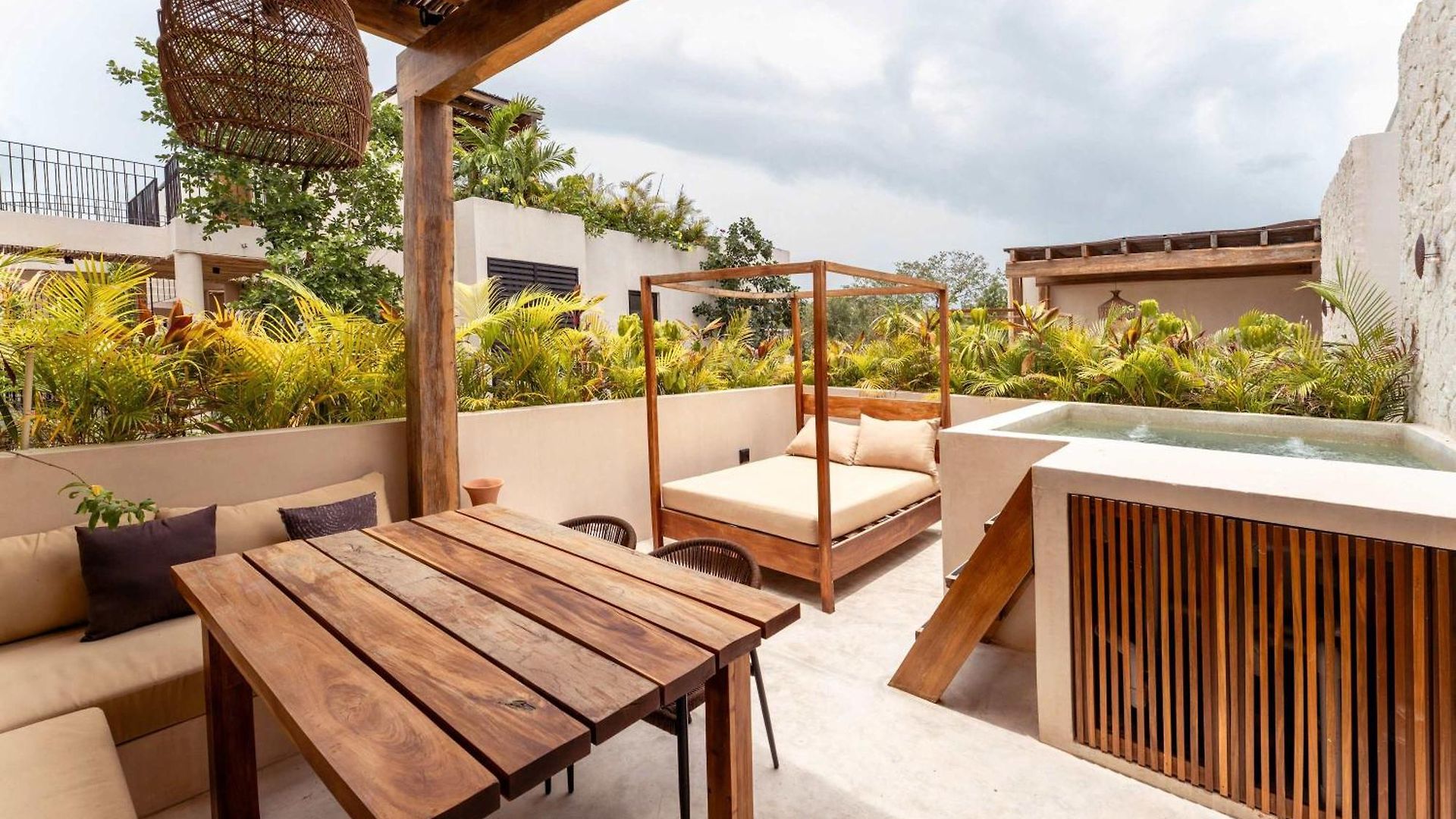 Luxe 3br - Two Private Pools Including Rooftop Modern Boho Style Villa